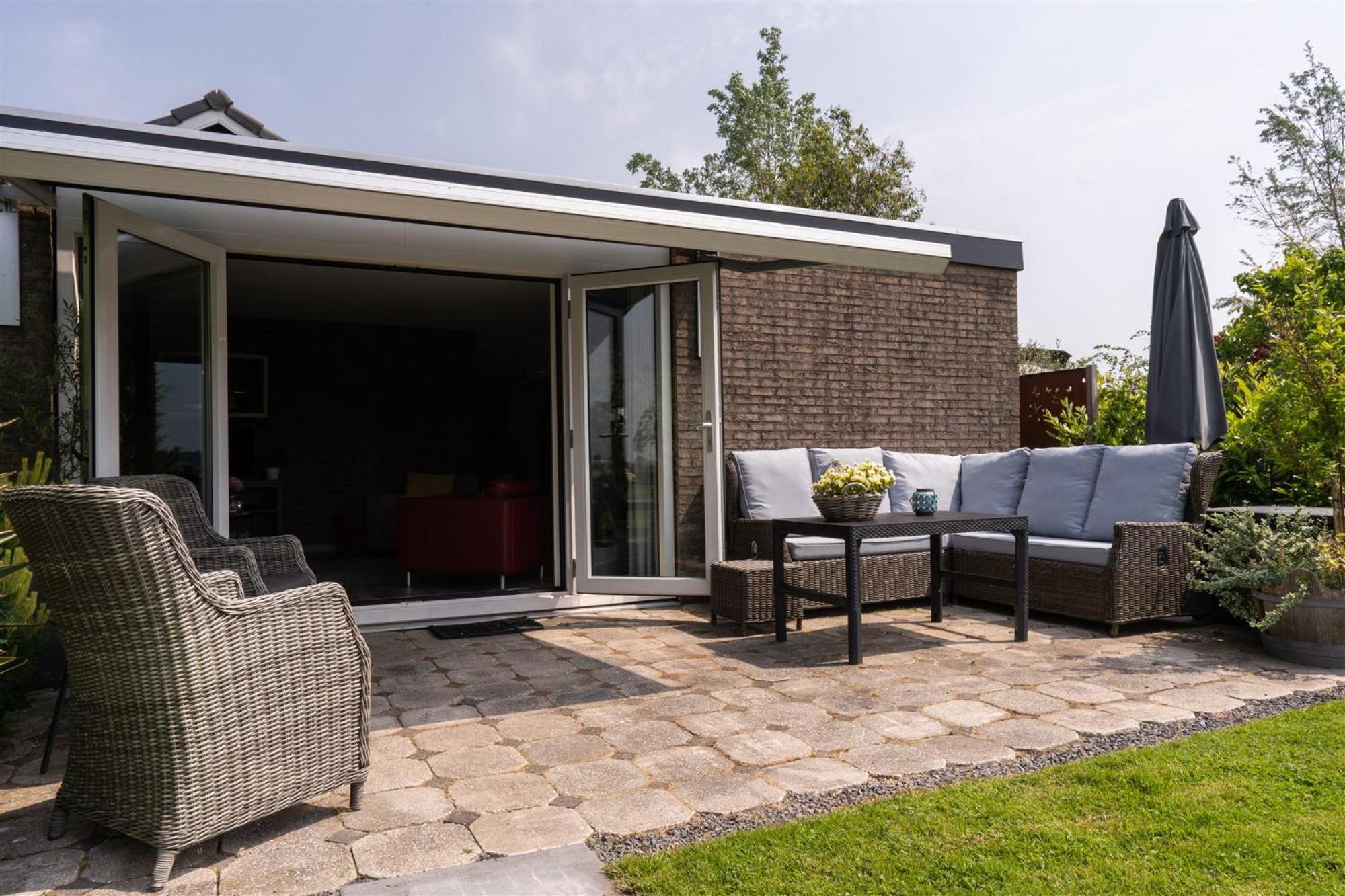 Vakantiewoning Le Garaazje 'S-Gravendeel Exterior foto