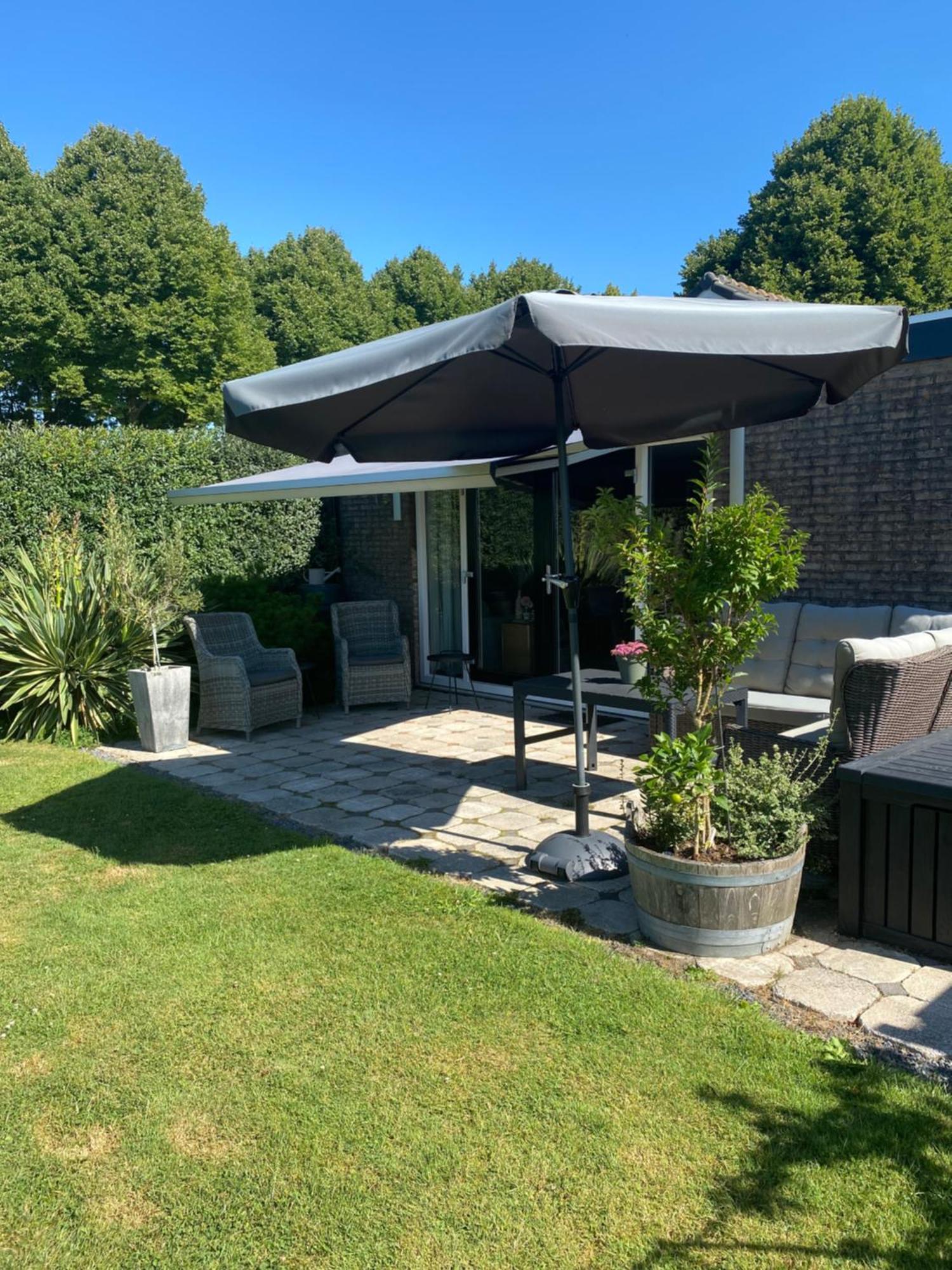 Vakantiewoning Le Garaazje 'S-Gravendeel Exterior foto