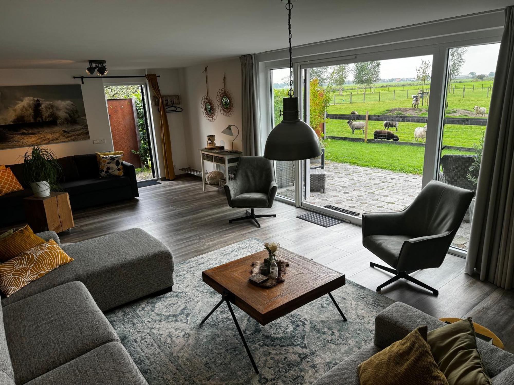 Vakantiewoning Le Garaazje 'S-Gravendeel Exterior foto