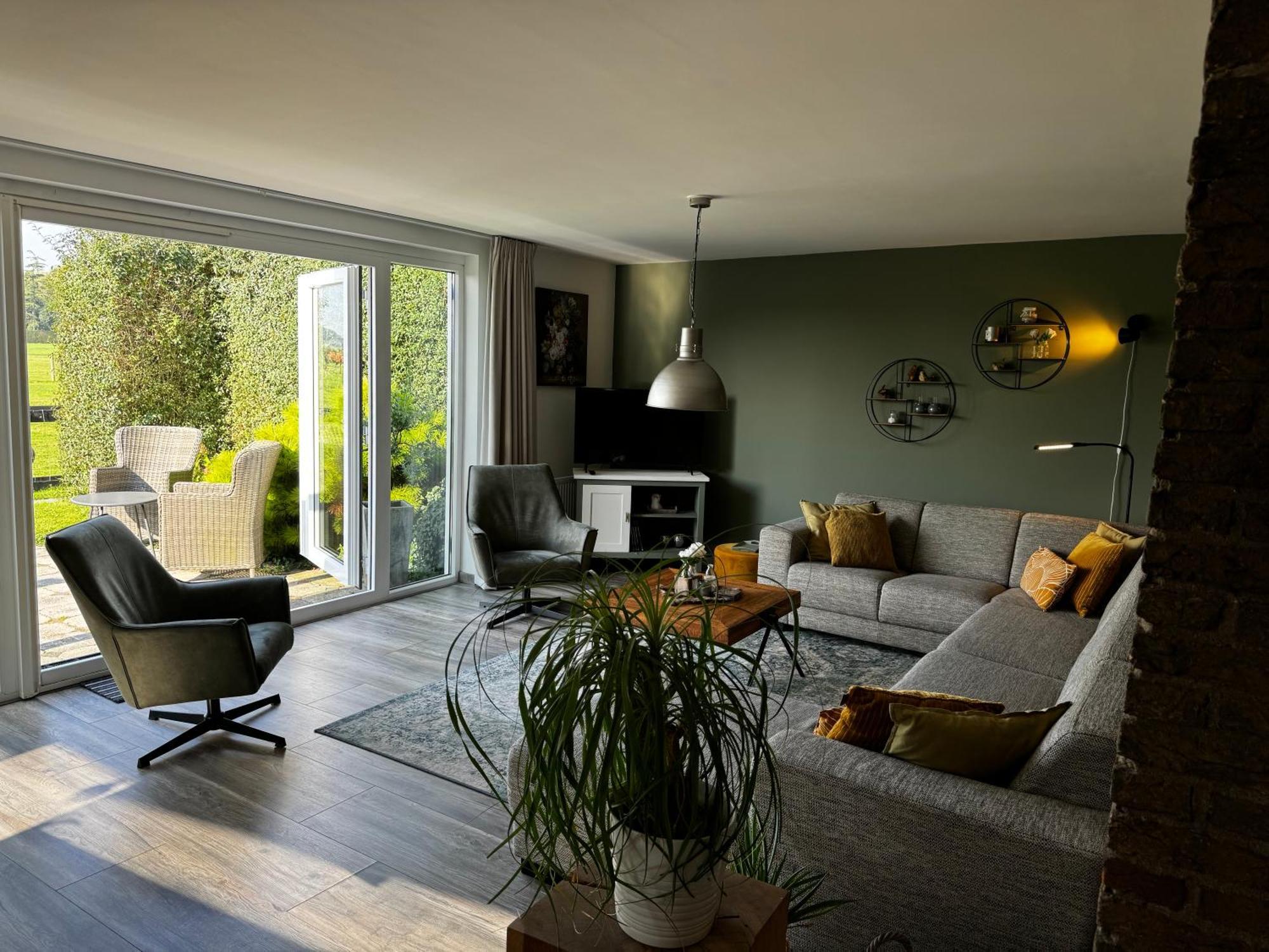 Vakantiewoning Le Garaazje 'S-Gravendeel Exterior foto