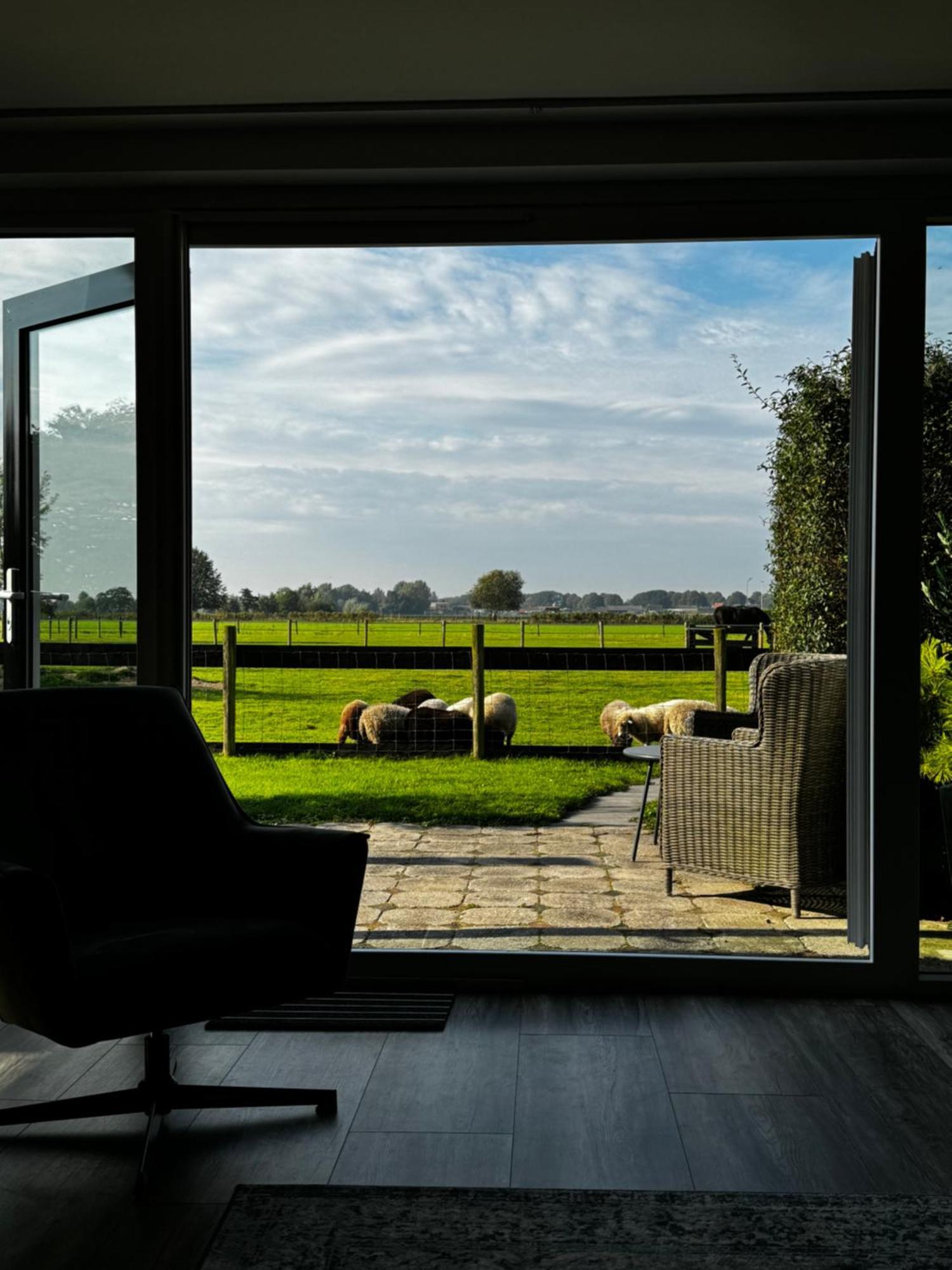 Vakantiewoning Le Garaazje 'S-Gravendeel Exterior foto